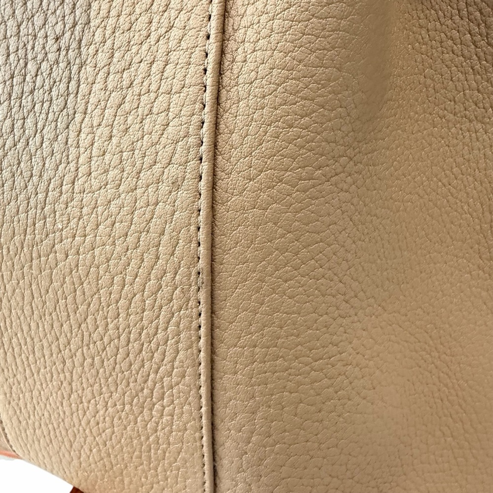 Vintage Dooney & Bourke AWL Bucket Bag Taupe Tan Leather Duck Logo Drawstring - Picture 9 of 13